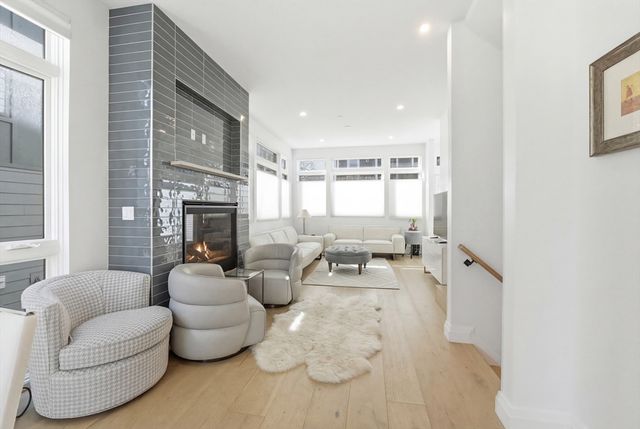 6 Richardson St 6, Cambridge, MA 02139