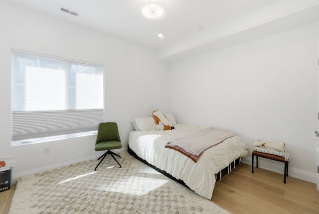 6 Richardson St 6, Cambridge, MA 02139