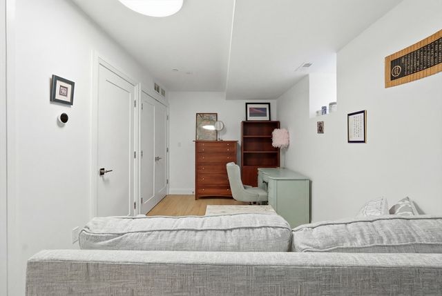 6 Richardson St 6, Cambridge, MA 02139