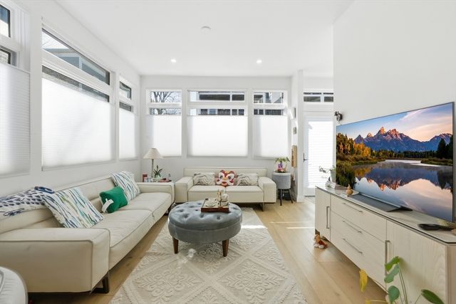 6 Richardson St 6, Cambridge, MA 02139