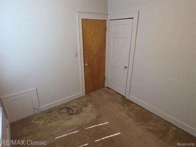 952 Lakeview Street, Waterford Charter Township, MI 48328