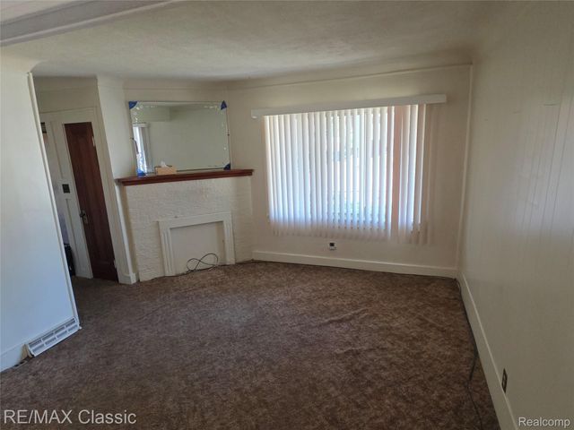952 Lakeview Street, Waterford Charter Township, MI 48328