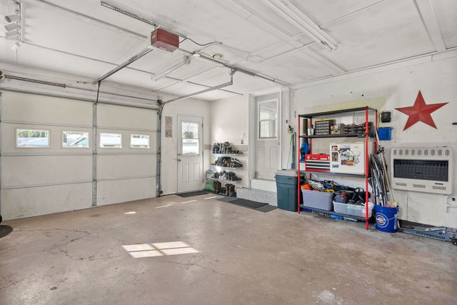 3921 29th Street, Rock Island, IL 61201