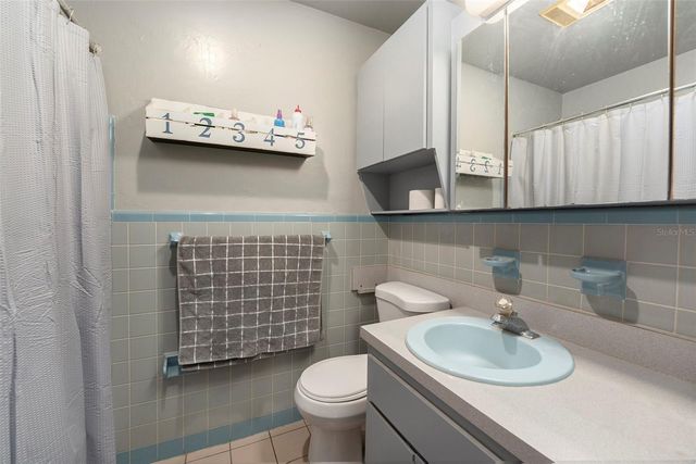 6800 16TH STREET N, St Petersburg, FL 33702