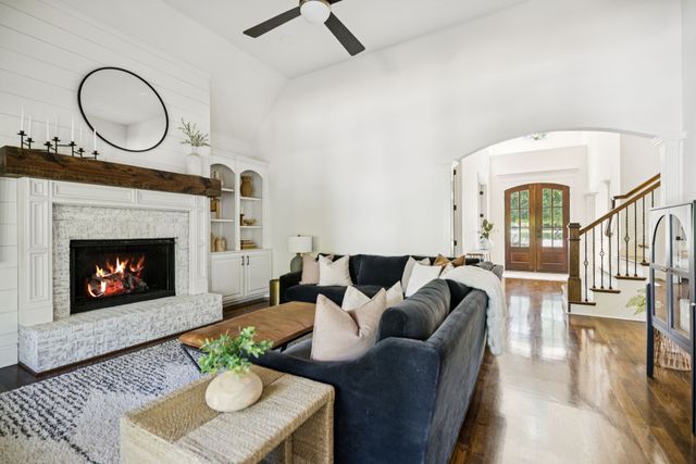 1005 Orchard Hill Ct, Arrington, TN 37014
