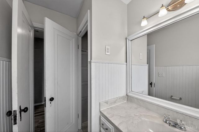 1893 Ashbrook Drive, Cincinnati, OH 45238