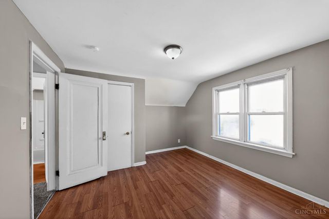 1893 Ashbrook Drive, Cincinnati, OH 45238