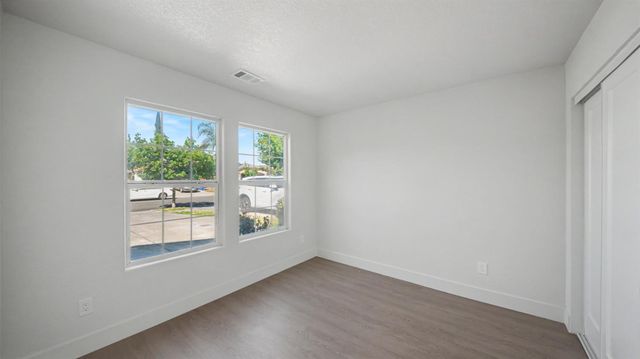 831 Emily St, Turlock, CA 95380