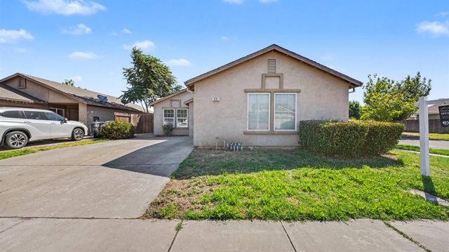 831 Emily St, Turlock, CA 95380