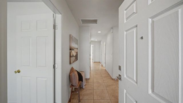 831 Emily St, Turlock, CA 95380