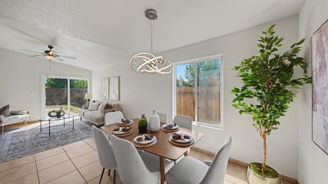 831 Emily St, Turlock, CA 95380