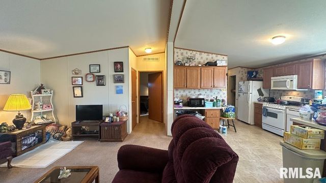 3734 W 5TH Street, Quincy, IL 62305