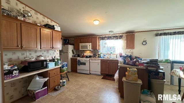 3734 W 5TH Street, Quincy, IL 62305