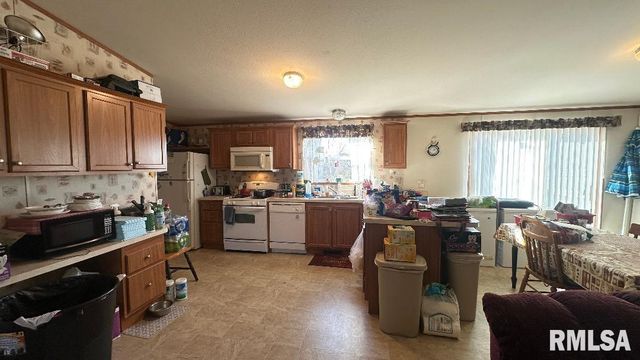 3734 W 5TH Street, Quincy, IL 62305