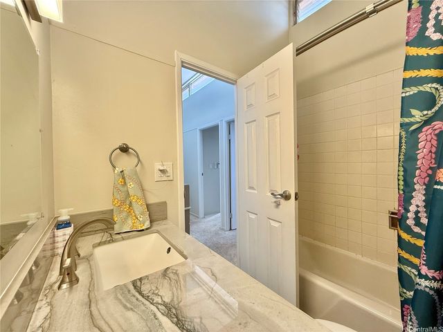 94-333 Anania Drive 30, Mililani, HI 96789