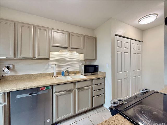 94-333 Anania Drive 30, Mililani, HI 96789