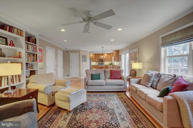 312 CHESTNUT CIRCLE, Shippensburg, PA 17257