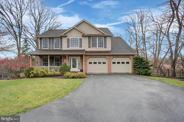 312 CHESTNUT CIRCLE, Shippensburg, PA 17257