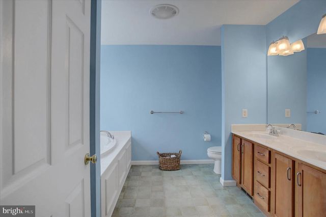 312 CHESTNUT CIRCLE, Shippensburg, PA 17257