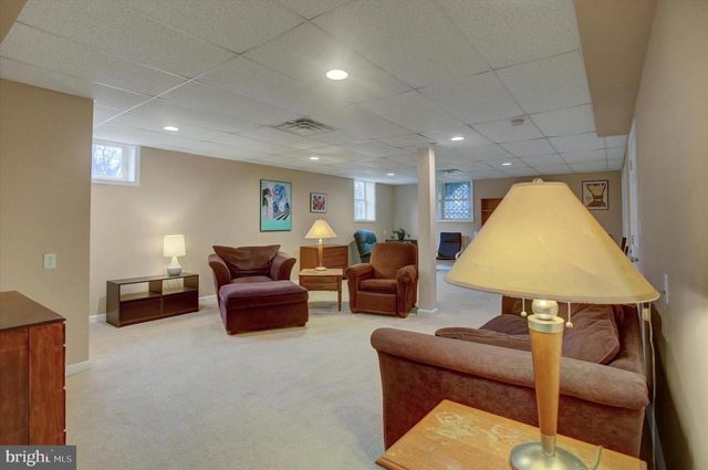 312 CHESTNUT CIRCLE, Shippensburg, PA 17257