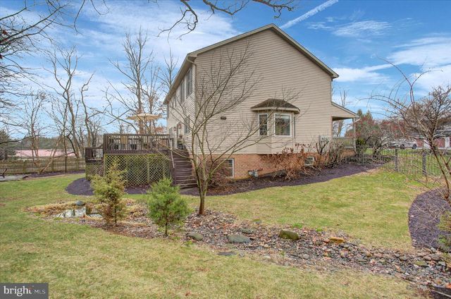 312 CHESTNUT CIRCLE, Shippensburg, PA 17257