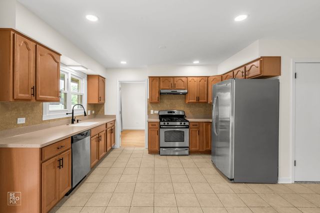 14023 Chelsea Drive, Orland Park, IL 60462
