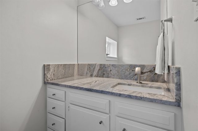 1758 Channel RD, Austin, TX 78746