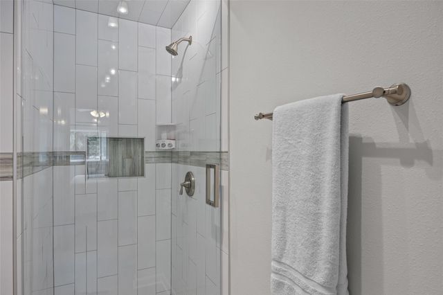 1758 Channel RD, Austin, TX 78746