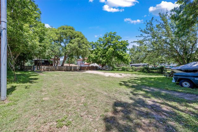 1758 Channel RD, Austin, TX 78746
