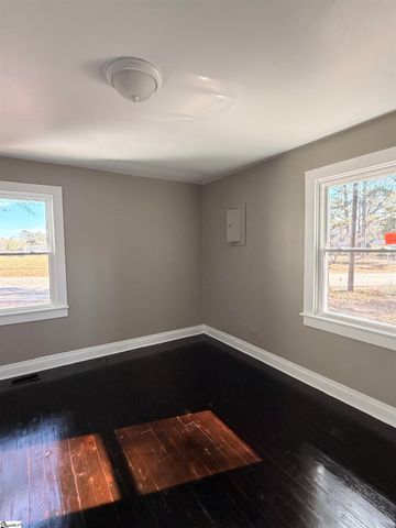 526 E Greer Street, Honea Path, SC 29654