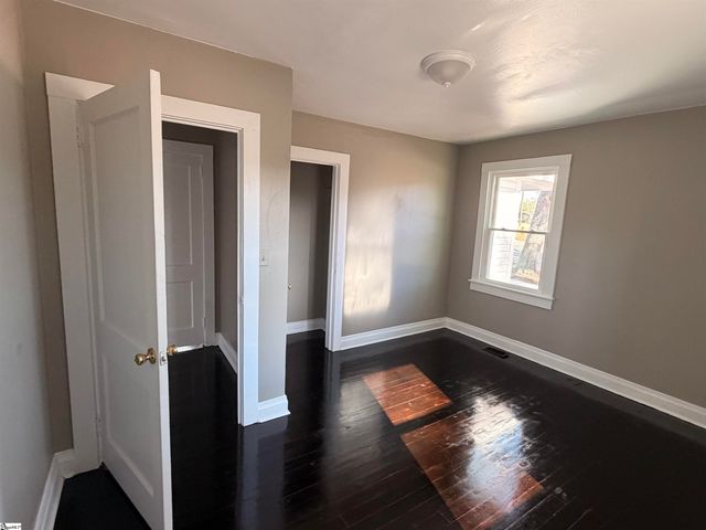 526 E Greer Street, Honea Path, SC 29654