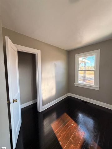 526 E Greer Street, Honea Path, SC 29654