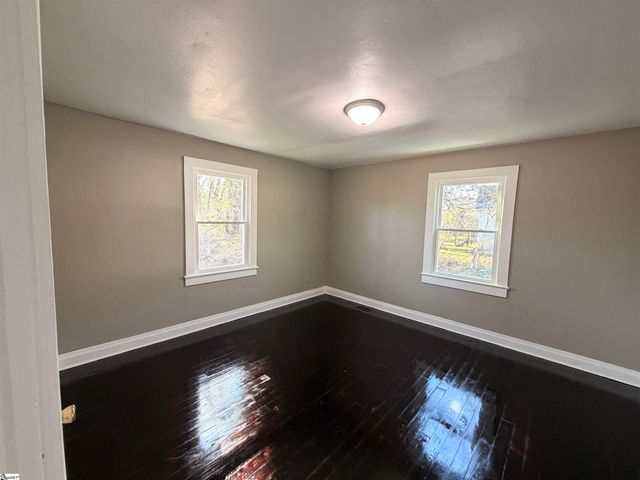 526 E Greer Street, Honea Path, SC 29654