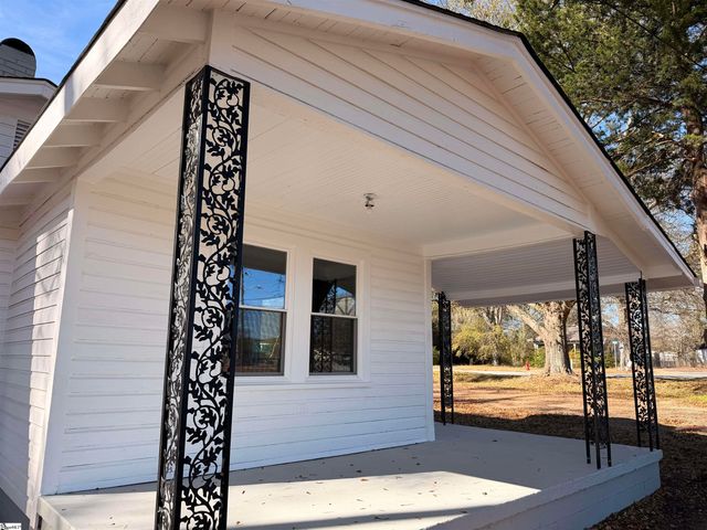 526 E Greer Street, Honea Path, SC 29654