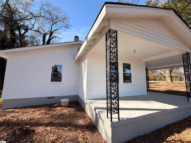 526 E Greer Street, Honea Path, SC 29654