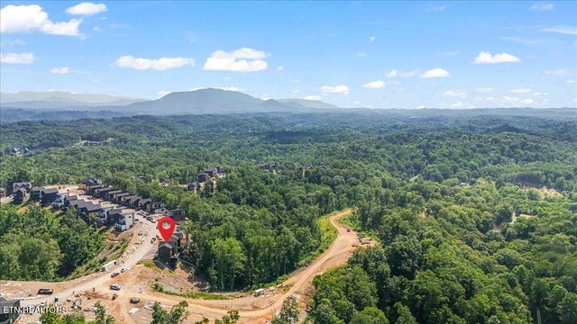 1353 Reedmont Way, Sevierville, TN 37876