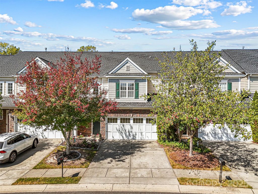6729 Dusty Saddle Road, Charlotte, NC 28277
