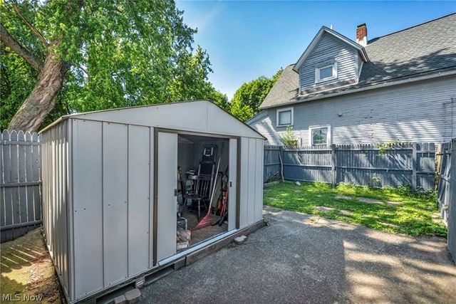 3502 Carlyle Avenue, Cleveland, OH 44109