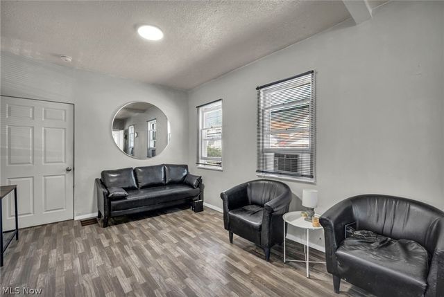 3502 Carlyle Avenue, Cleveland, OH 44109