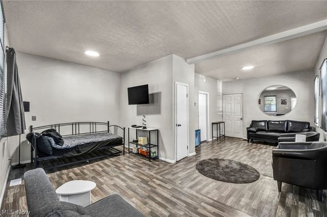 3502 Carlyle Avenue, Cleveland, OH 44109