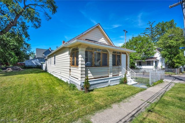 3502 Carlyle Avenue, Cleveland, OH 44109