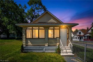 3502 Carlyle Avenue, Cleveland, OH 44109