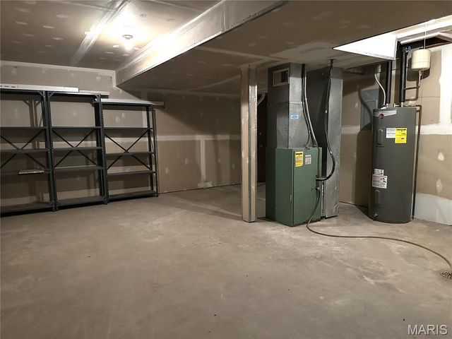 702 Materdie Lane C, Florissant, MO 63031