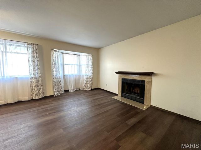 702 Materdie Lane C, Florissant, MO 63031