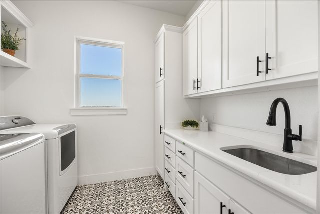 151 Tres Vistas Court, Cresson, TX 76035