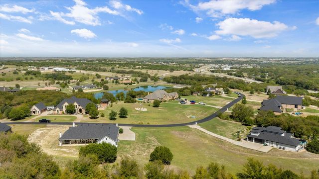 151 Tres Vistas Court, Cresson, TX 76035