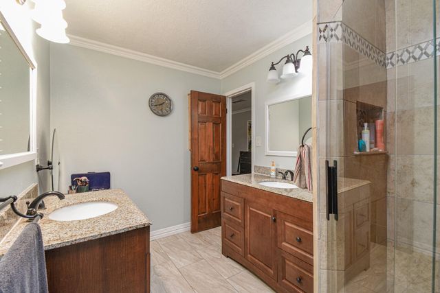 310 Prince Of Wales Street, Conroe, TX 77304
