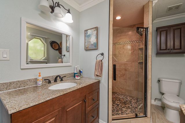 310 Prince Of Wales Street, Conroe, TX 77304