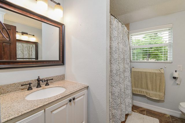 310 Prince Of Wales Street, Conroe, TX 77304