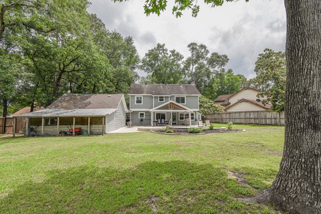 310 Prince Of Wales Street, Conroe, TX 77304